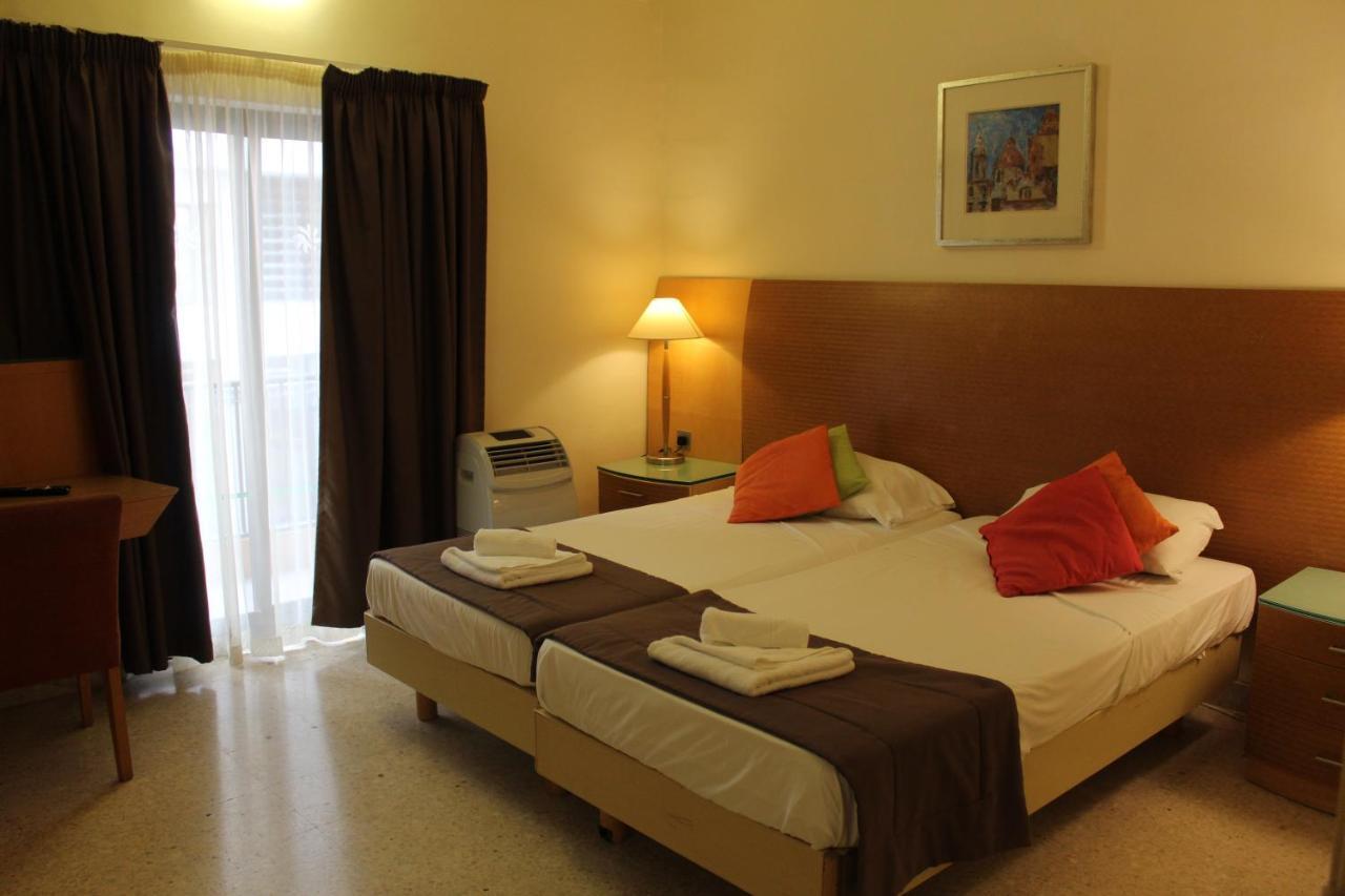 קאורה Huli Hotel & Apartments מראה חיצוני תמונה